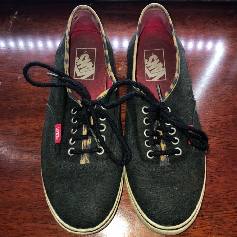 Cheetah print VANS.